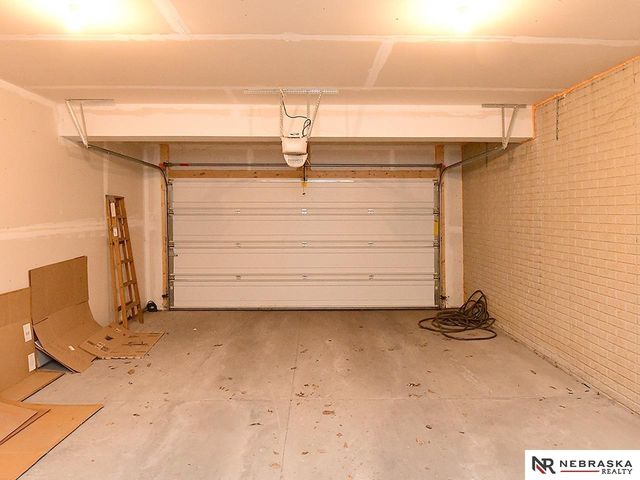 3320 Davenport Street, Omaha, NE 68131