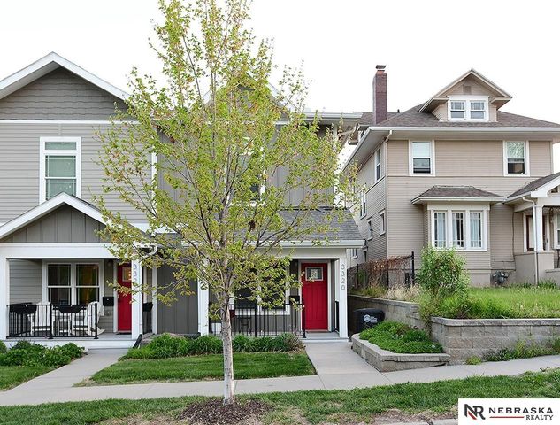 3320 Davenport Street, Omaha, NE 68131