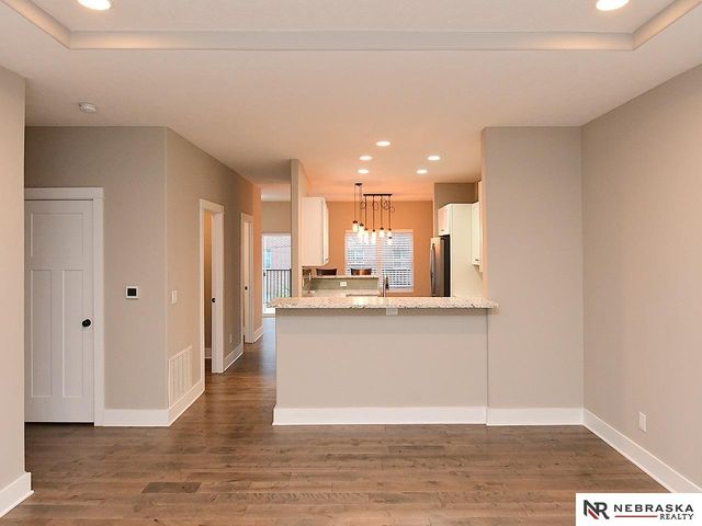 3320 Davenport Street, Omaha, NE 68131