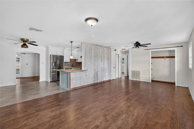 120 E HOFFMAN ST, Lake Alfred, FL 33850