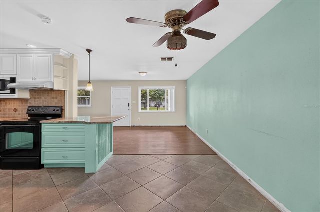 120 E HOFFMAN ST, Lake Alfred, FL 33850