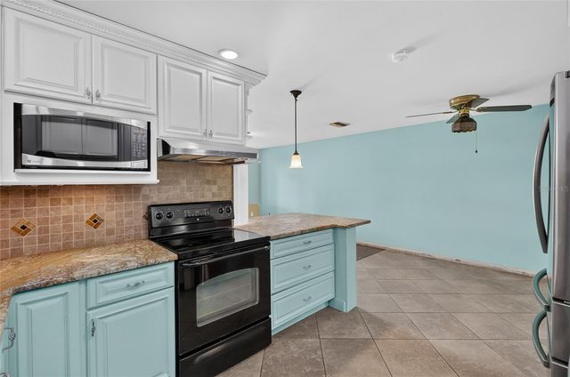 120 E HOFFMAN ST, Lake Alfred, FL 33850