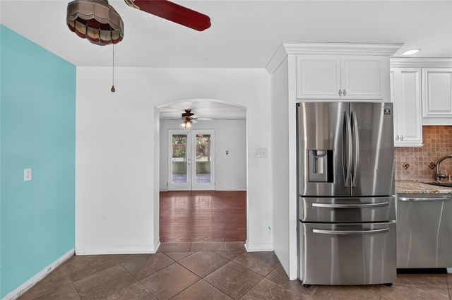 120 E HOFFMAN ST, Lake Alfred, FL 33850