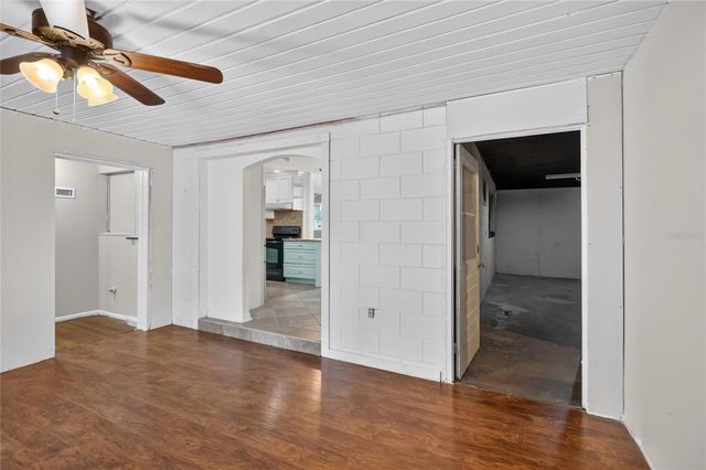 120 E HOFFMAN ST, Lake Alfred, FL 33850