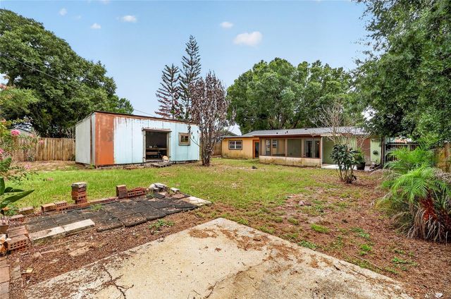 120 E HOFFMAN ST, Lake Alfred, FL 33850