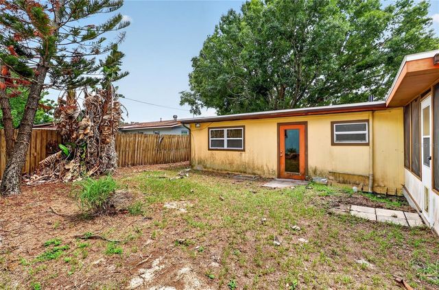 120 E HOFFMAN ST, Lake Alfred, FL 33850