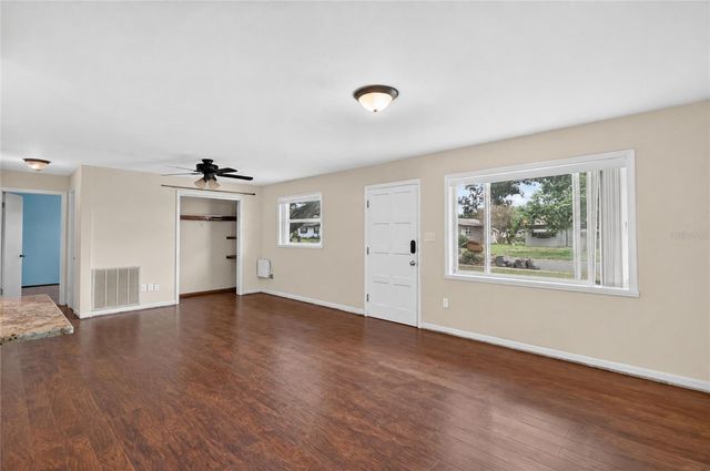 120 E HOFFMAN ST, Lake Alfred, FL 33850