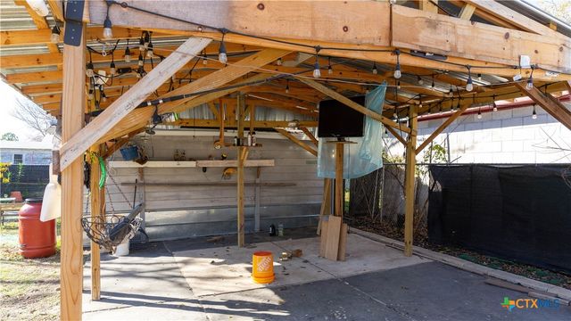 820 N 34th Street, Waco, TX 76710