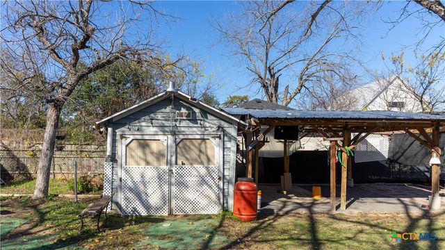 820 N 34th Street, Waco, TX 76710