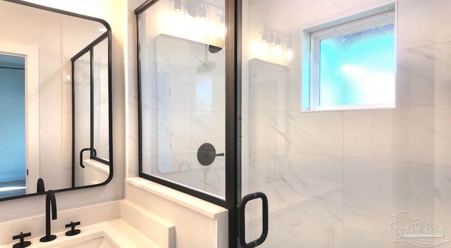 315 N Pace Blvd A, Pensacola, FL 32505