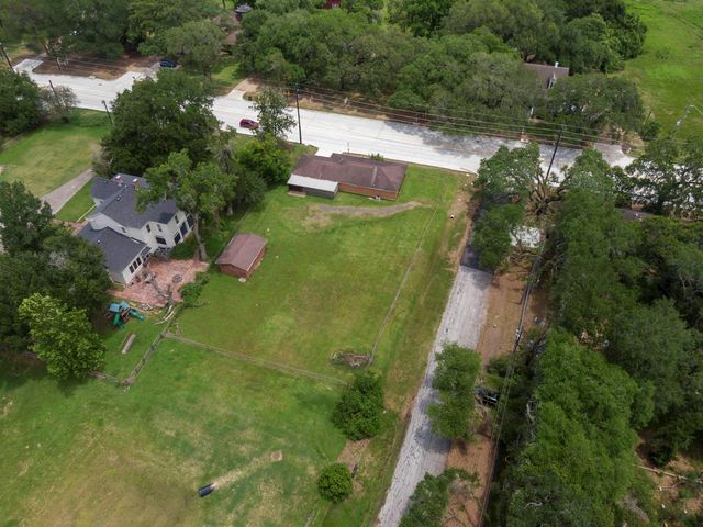 912 Richmond Parkway, Richmond, TX 77469