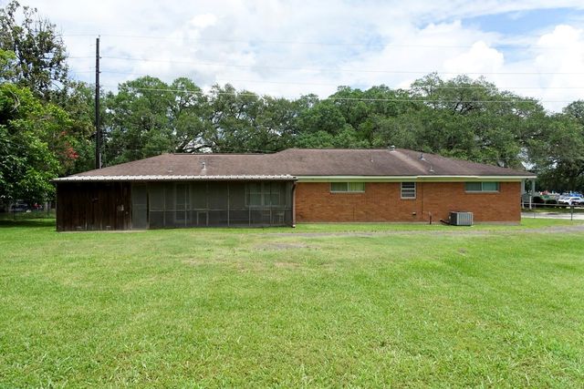 912 Richmond Parkway, Richmond, TX 77469