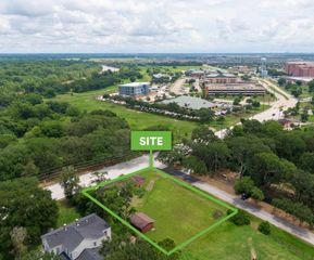 912 Richmond Parkway, Richmond, TX 77469