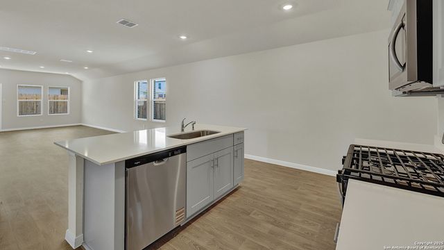 137 MORNING SIDE GROVE, San Marcos, TX 78666