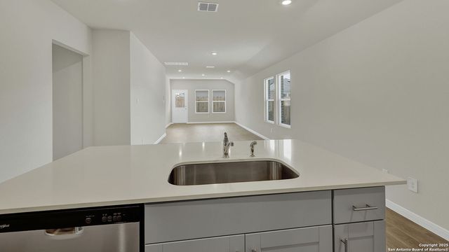 137 MORNING SIDE GROVE, San Marcos, TX 78666