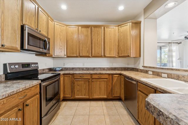 10655 N 9TH Street 205, Phoenix, AZ 85020