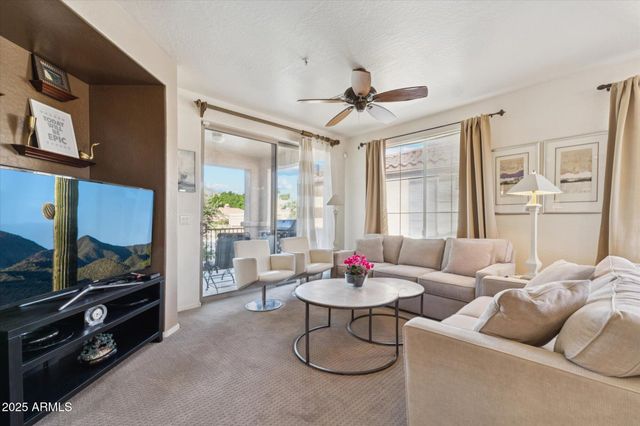 10655 N 9TH Street 205, Phoenix, AZ 85020