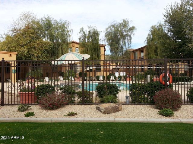 10655 N 9TH Street 205, Phoenix, AZ 85020