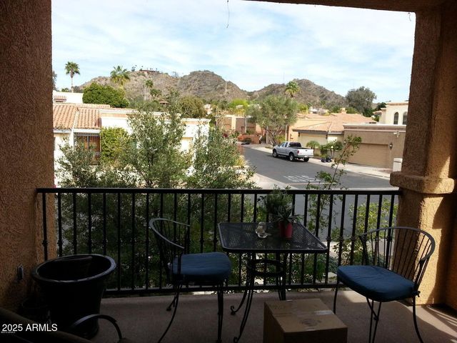 10655 N 9TH Street 205, Phoenix, AZ 85020