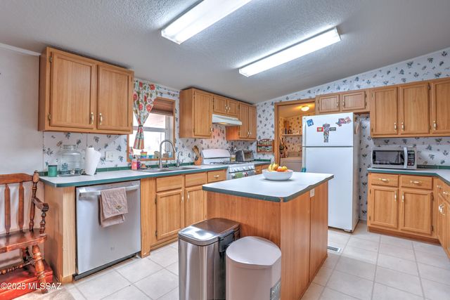 1955 N Camino Avra, Tucson, AZ 85743