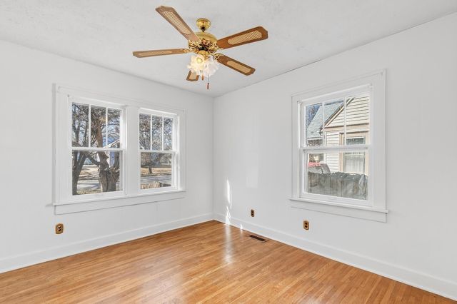 734 S Spruce St, Wichita, KS 67211