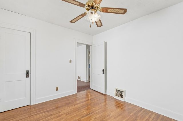 734 S Spruce St, Wichita, KS 67211