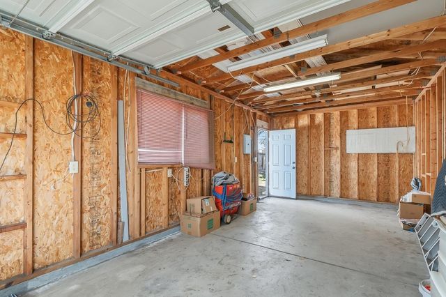 734 S Spruce St, Wichita, KS 67211