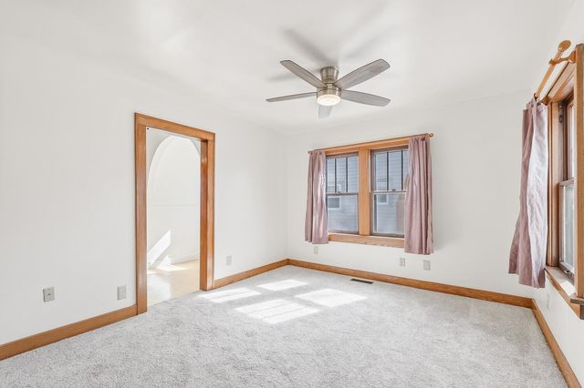 734 S Spruce St, Wichita, KS 67211