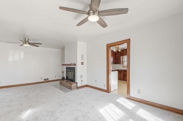 734 S Spruce St, Wichita, KS 67211