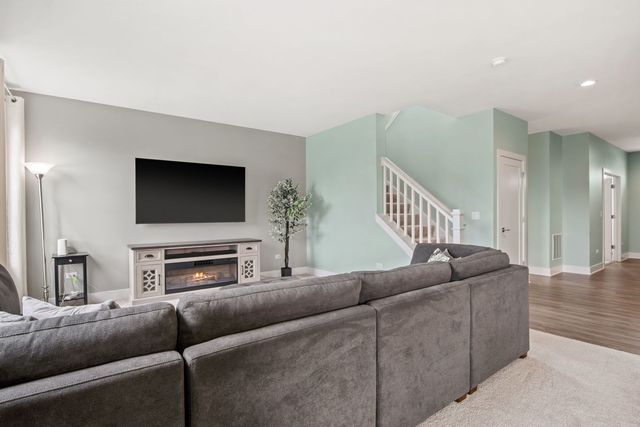 3543 Crosswater Court, Elgin, IL 60124