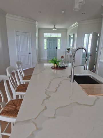125 Oak Bay Dr., Georgetown, SC 29440