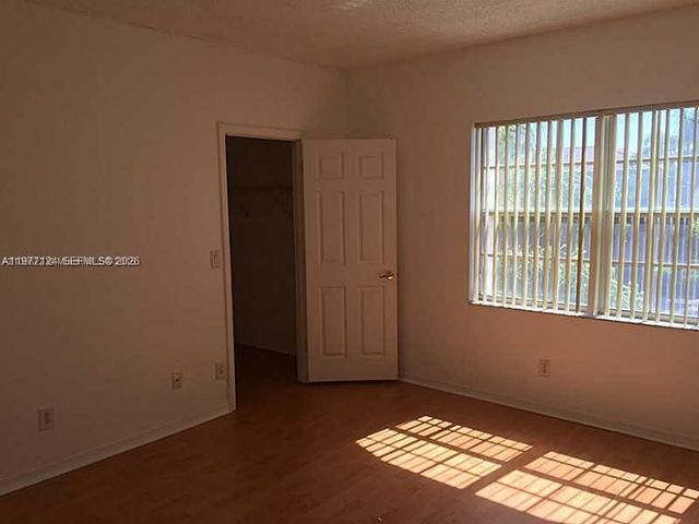 16134 Emerald Cove Rd 16134, Weston, FL 33331