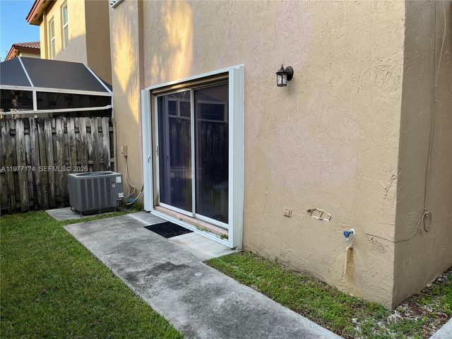 16134 Emerald Cove Rd 16134, Weston, FL 33331