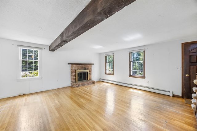 4 Ocean Ave, Newburyport, MA 01950