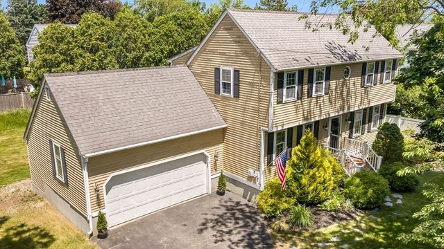 4 Ocean Ave, Newburyport, MA 01950