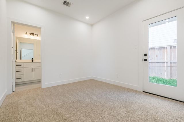 8315 Brecha Lane, Houston, TX 77055
