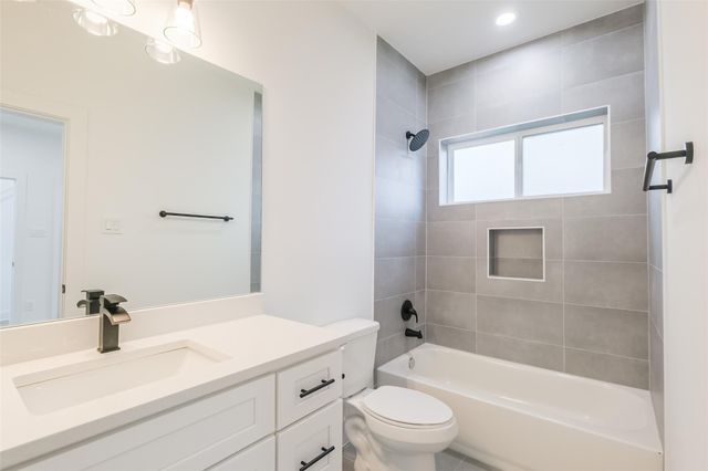 8315 Brecha Lane, Houston, TX 77055