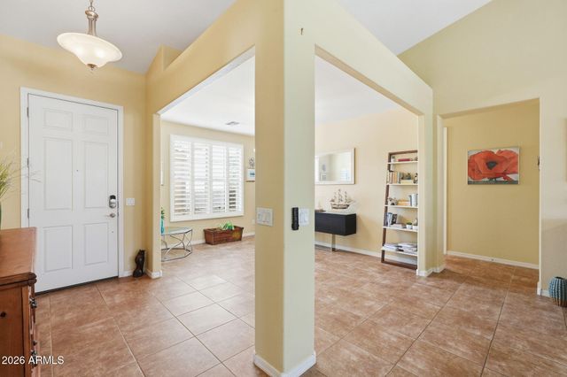 2407 W MAYA Way, Phoenix, AZ 85085
