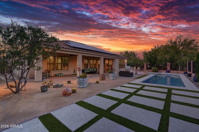 2407 W MAYA Way, Phoenix, AZ 85085