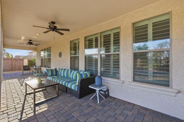 2407 W MAYA Way, Phoenix, AZ 85085