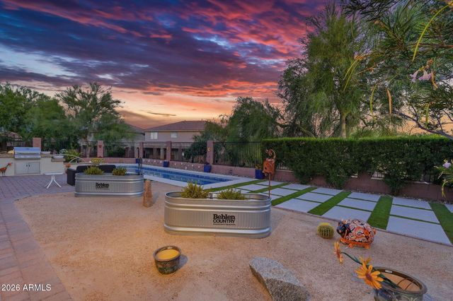 2407 W MAYA Way, Phoenix, AZ 85085