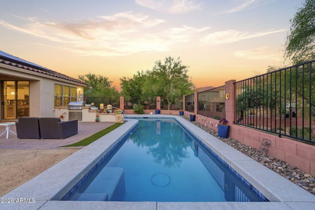 2407 W MAYA Way, Phoenix, AZ 85085