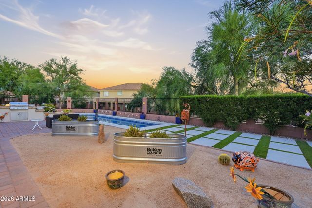 2407 W MAYA Way, Phoenix, AZ 85085