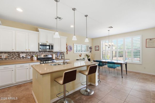 2407 W MAYA Way, Phoenix, AZ 85085