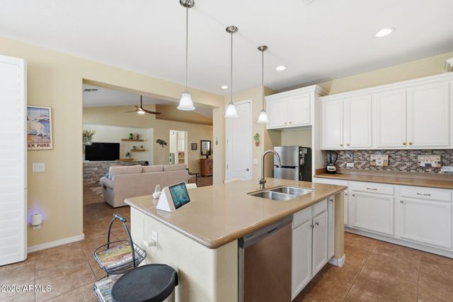 2407 W MAYA Way, Phoenix, AZ 85085