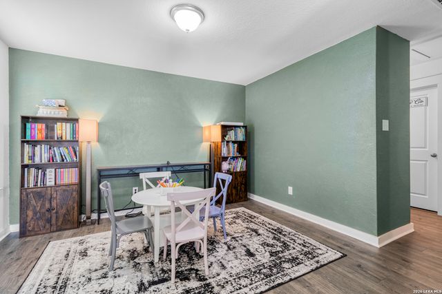 5114 WELLS PARK, Marion, TX 78124