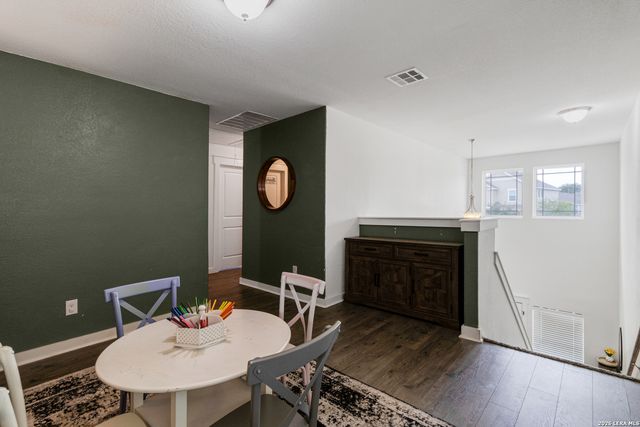 5114 WELLS PARK, Marion, TX 78124