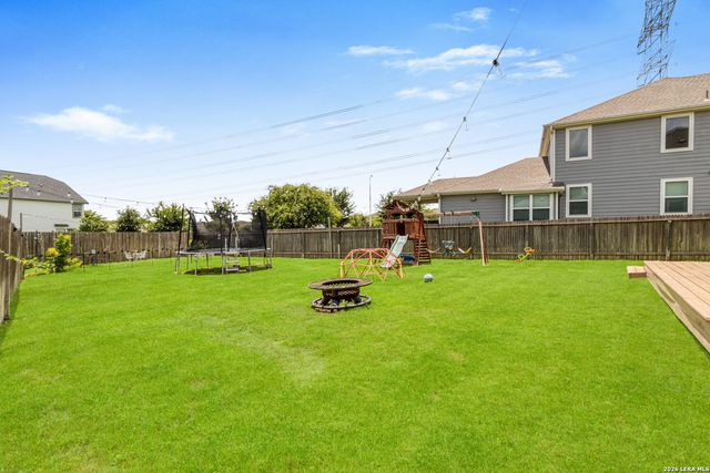 5114 WELLS PARK, Marion, TX 78124