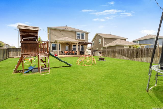5114 WELLS PARK, Marion, TX 78124