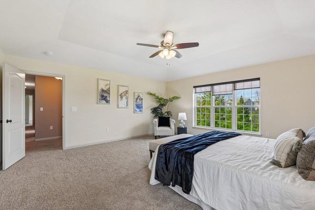 N55W20970 Carters Crossing CIRCLE, Menomonee Falls, WI 53051